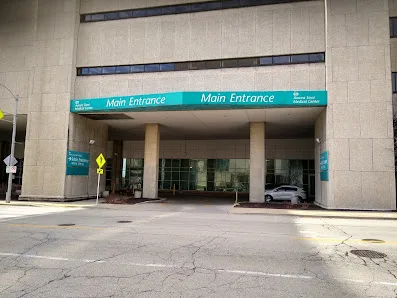 Aurora Sinai Medical Center Emergency Room